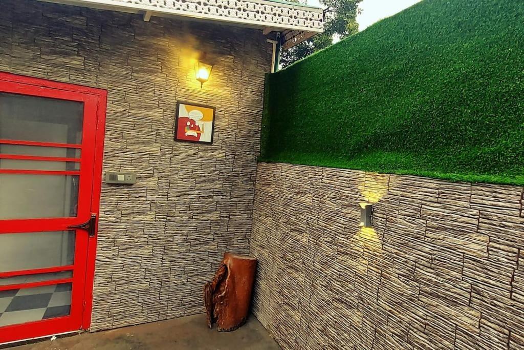 Olive Greens Homestay Dehradun Exterior foto