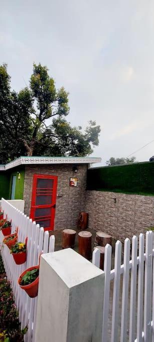 Olive Greens Homestay Dehradun Exterior foto